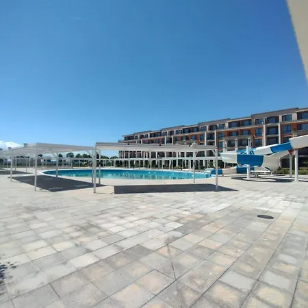 Premier Beach- Bastetbs Apartament *