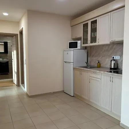 Apartament Premier Beach- Bastetbs *